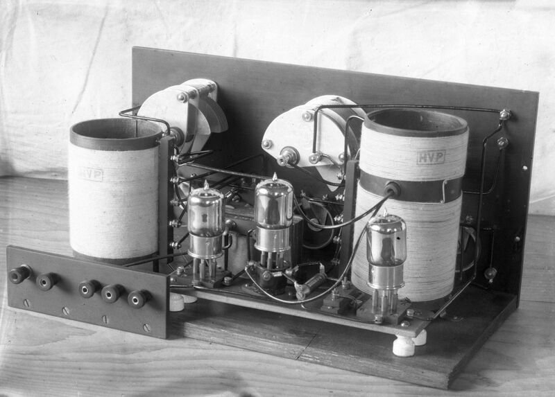 Radio uređaj 1926.jpg