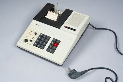 Stolni elektronski kalkulator Privileg 1200