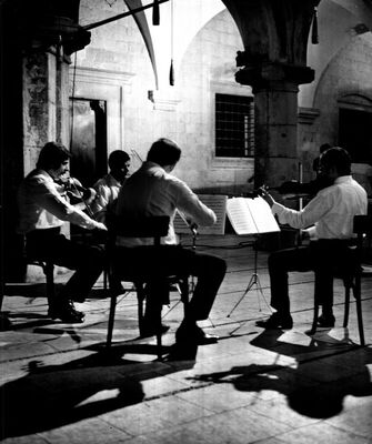 Violinistički kvartet u atriju Kneževa dvora - Dubrovnik