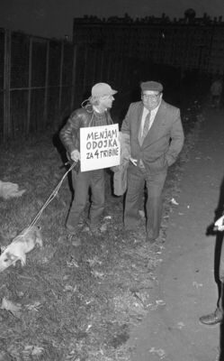 Zagreb, u propagandnoj akciji Sportskih novosti, glumac Boži