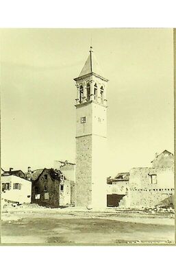 Trogir, Zvonik sv. Mihovila