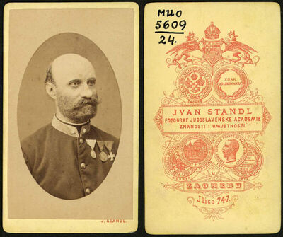 Oficir s ordenjem
