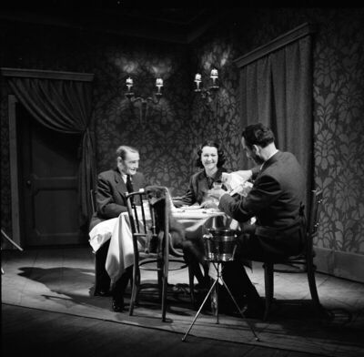 Predstava "Marionette". Prizor iz predstave "Marionette" 10