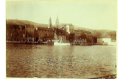 Trogir, Riva u Trogiru
