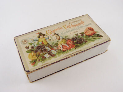 Superfeine Glycerin Veilchenseife Calderara & Bankmann Wien