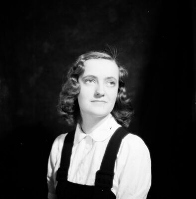 Predstava "Petra". Jelka Šokčević kao Jasna