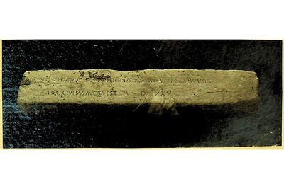Pag, Natpis s gradskih zidina