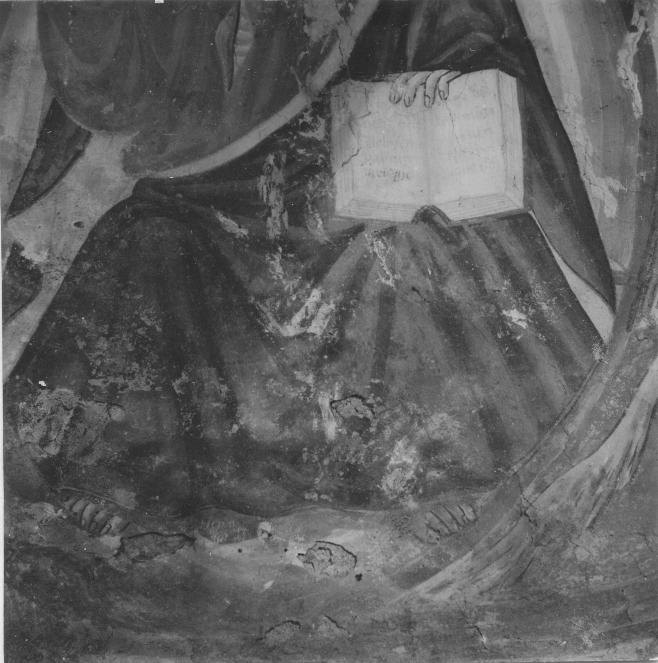 Branko Fučić, Sorbar (Buje), crkva sv. Petra, unutrašnjost: detalj freske u apsidi: Krist u slavi, donji dio; talijanska škola oko 1400. godine