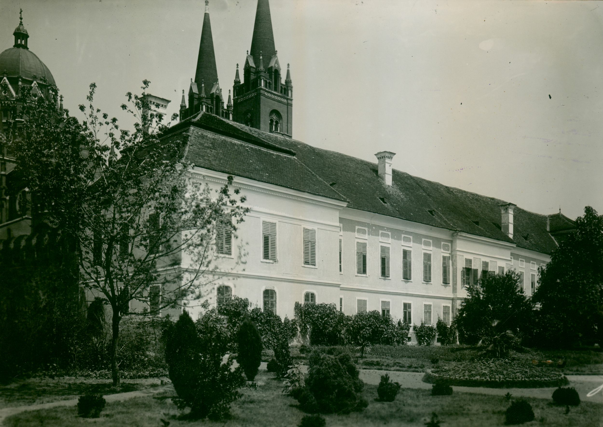 Josip Brunšmid, Đakovo - dvor biskupski, sjeverni noviji trakt prema parku