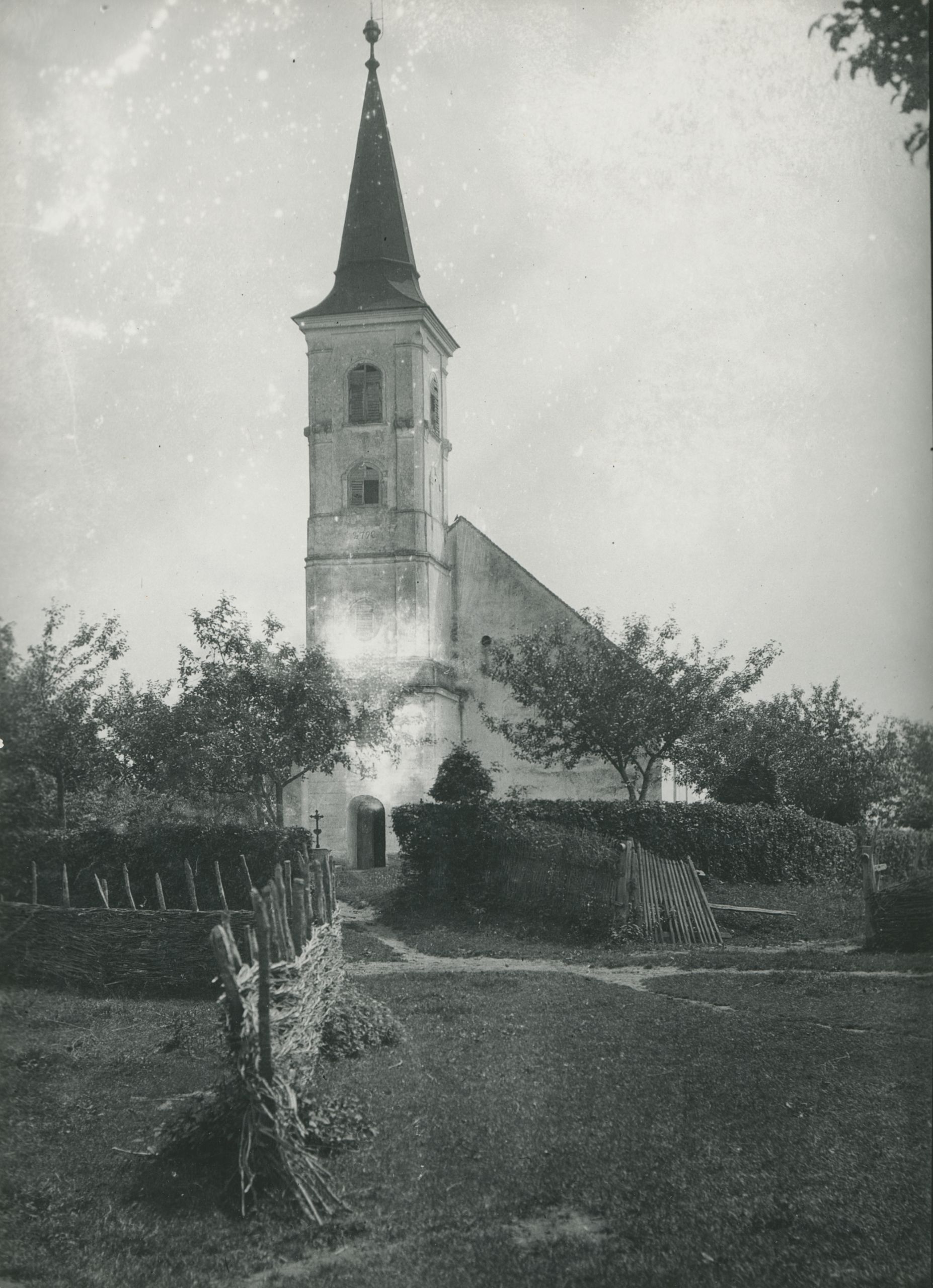 Gjuro Szabo, Bartolovec (Trnovec Bartolovečki) - Župna crkva sv. Bartola