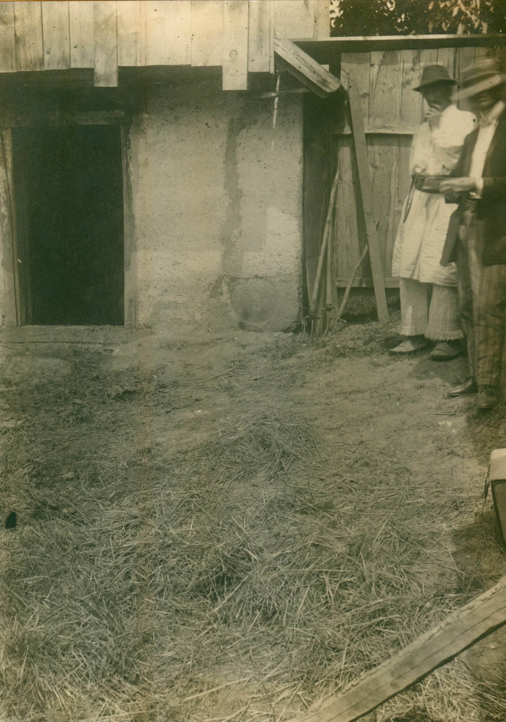 Josip Brunšmid, Krnjak - rimski kamen(?) uzidan u kuću Šime Miljanovića, br. 194, na lokalitetu Mala Crkvina