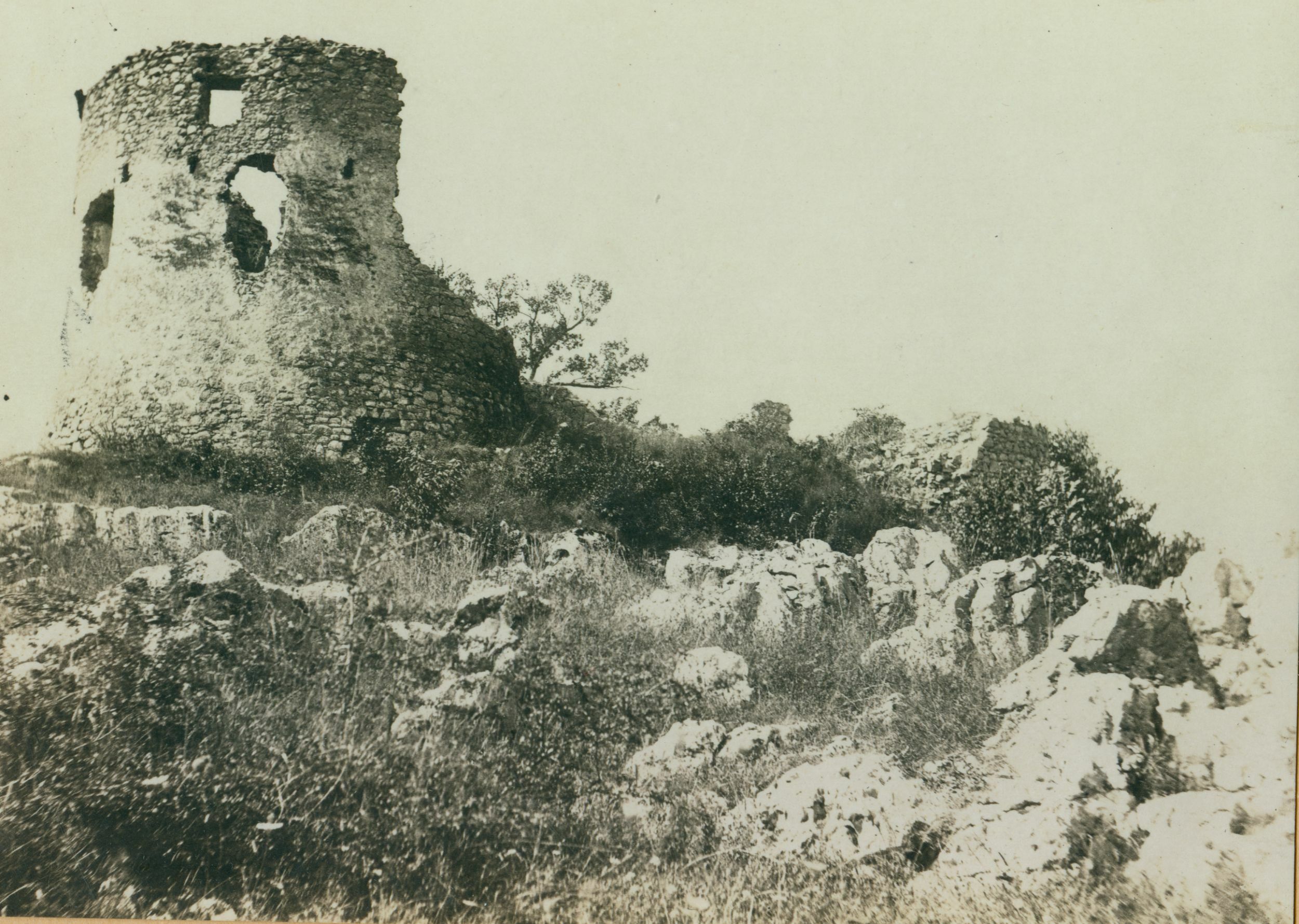 Emil Laszowski, Otočac - Fortica, građena 1619. godine, pogled s istočne strane