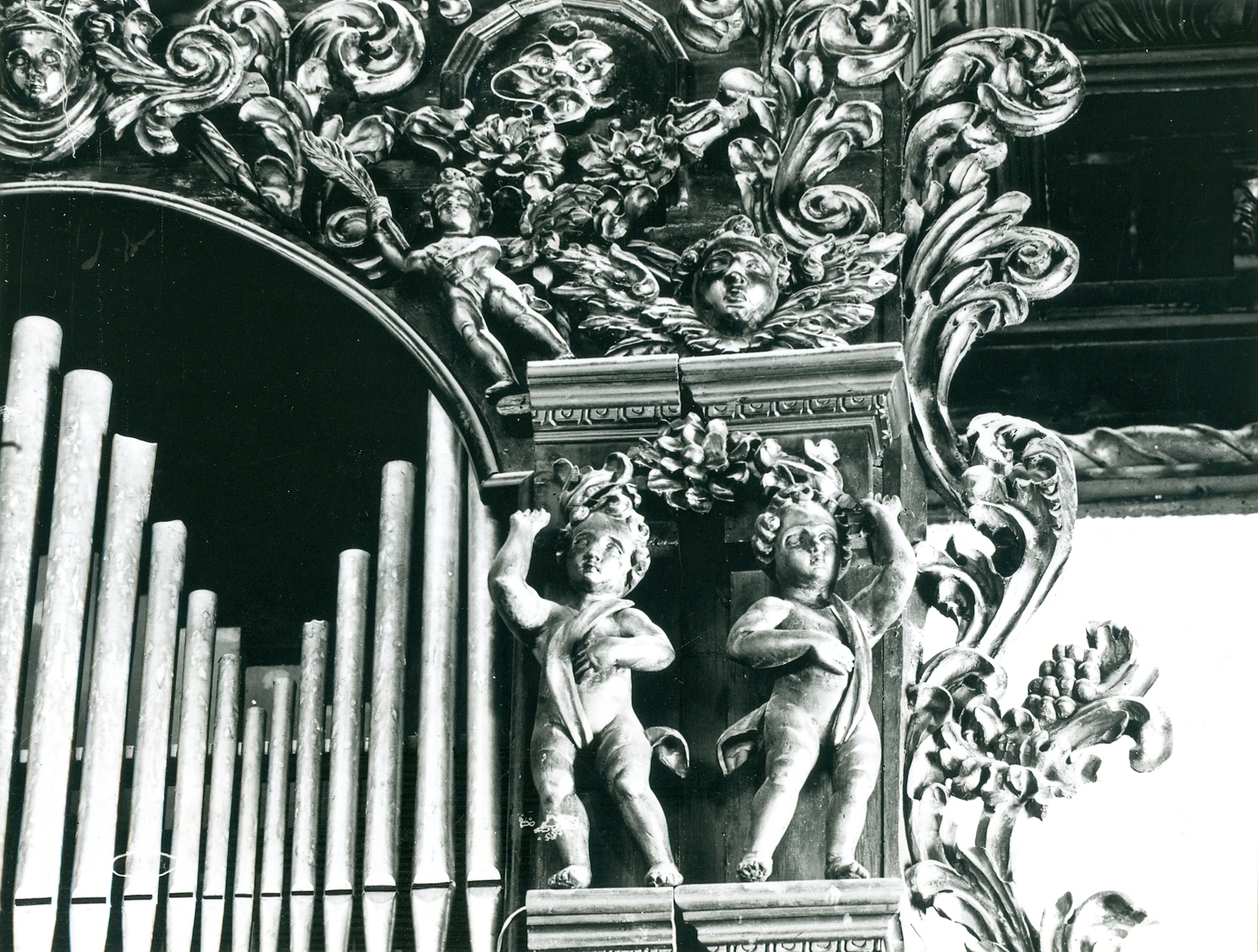 Nino Vranić, Trogir (Trogir) - Crkva Sv. Petra - Detalj dekoracije prospekta