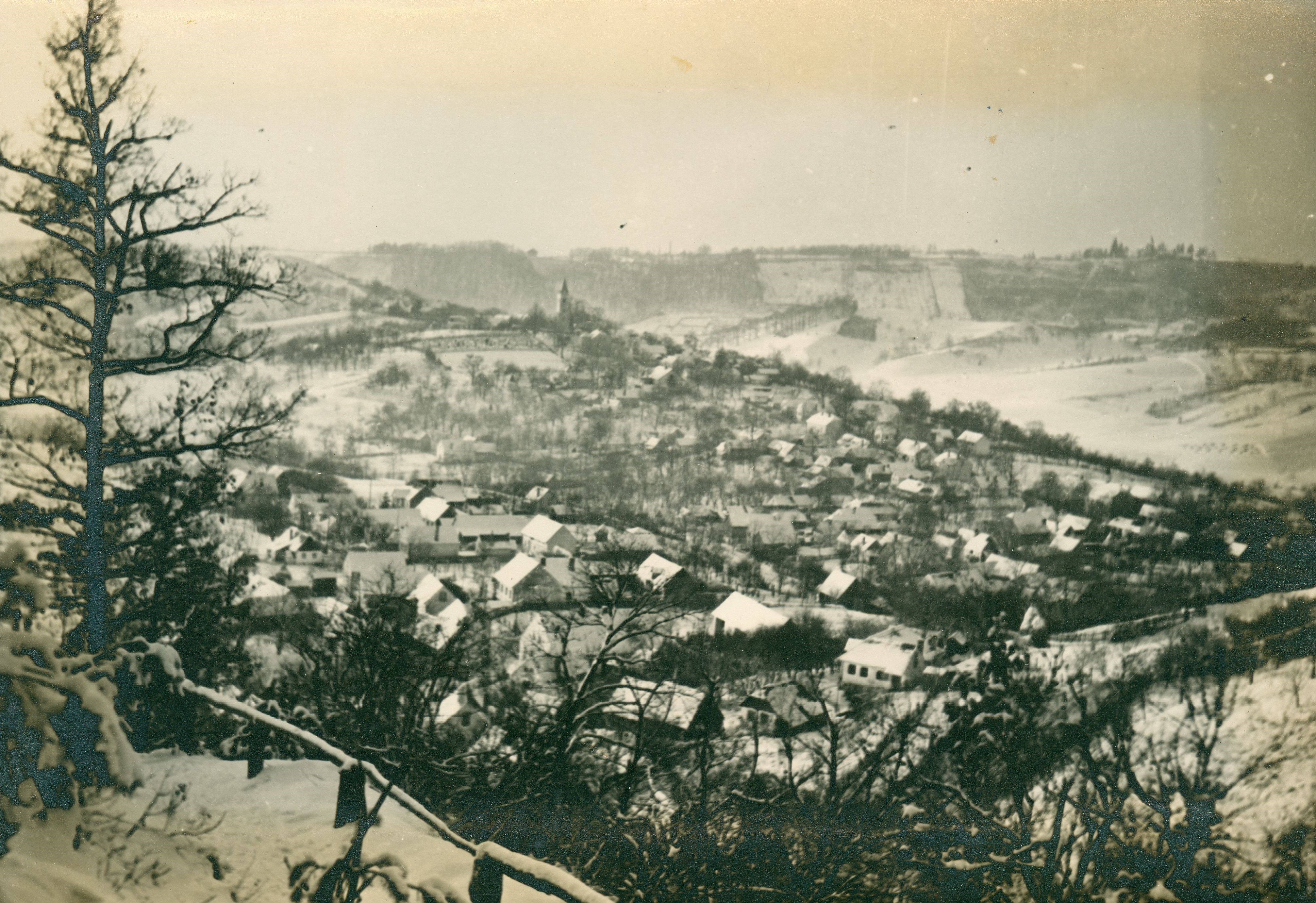 Vladimir Horvat, Gračani (Zagreb) - Panorama sela pod snijegom