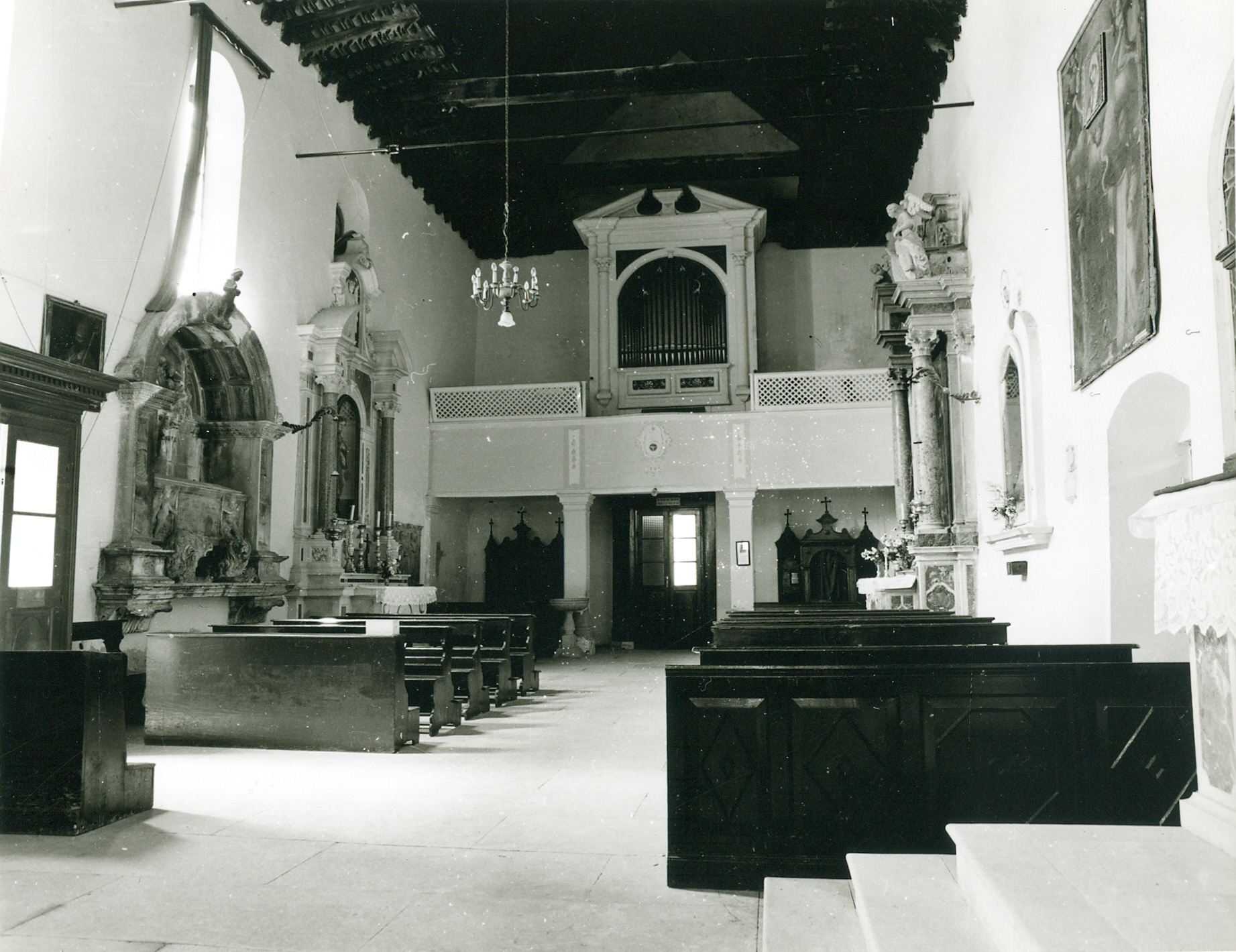 Nino Vranić, Trogir (Trogir) - Dominikanska crkva Sv. Dominika - Smještaj u prostoru