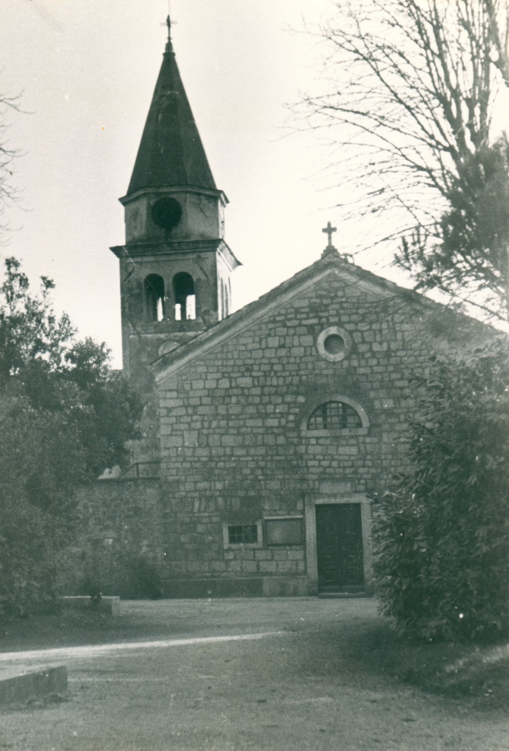 Branko Fučić, Opatija, Župna crkva Sv. Jakova (San Giacomo al Palo), pročelje i zvonik