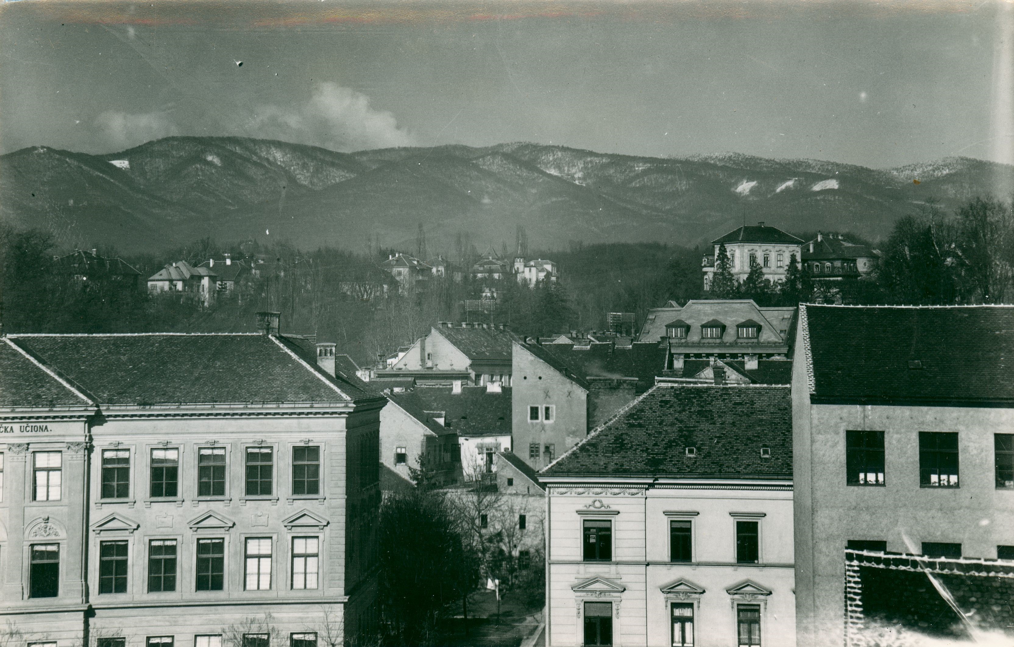 Vladimir Horvat, Zagreb (Varšavska ulica) - Varšavska ulica sa Sljemenom u pozadini