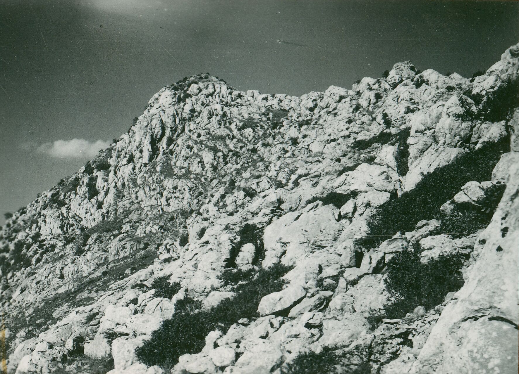 Većeslav Henneberg, Ostrovica Lička - Grad, situacija s kulišta, sjeverna strana