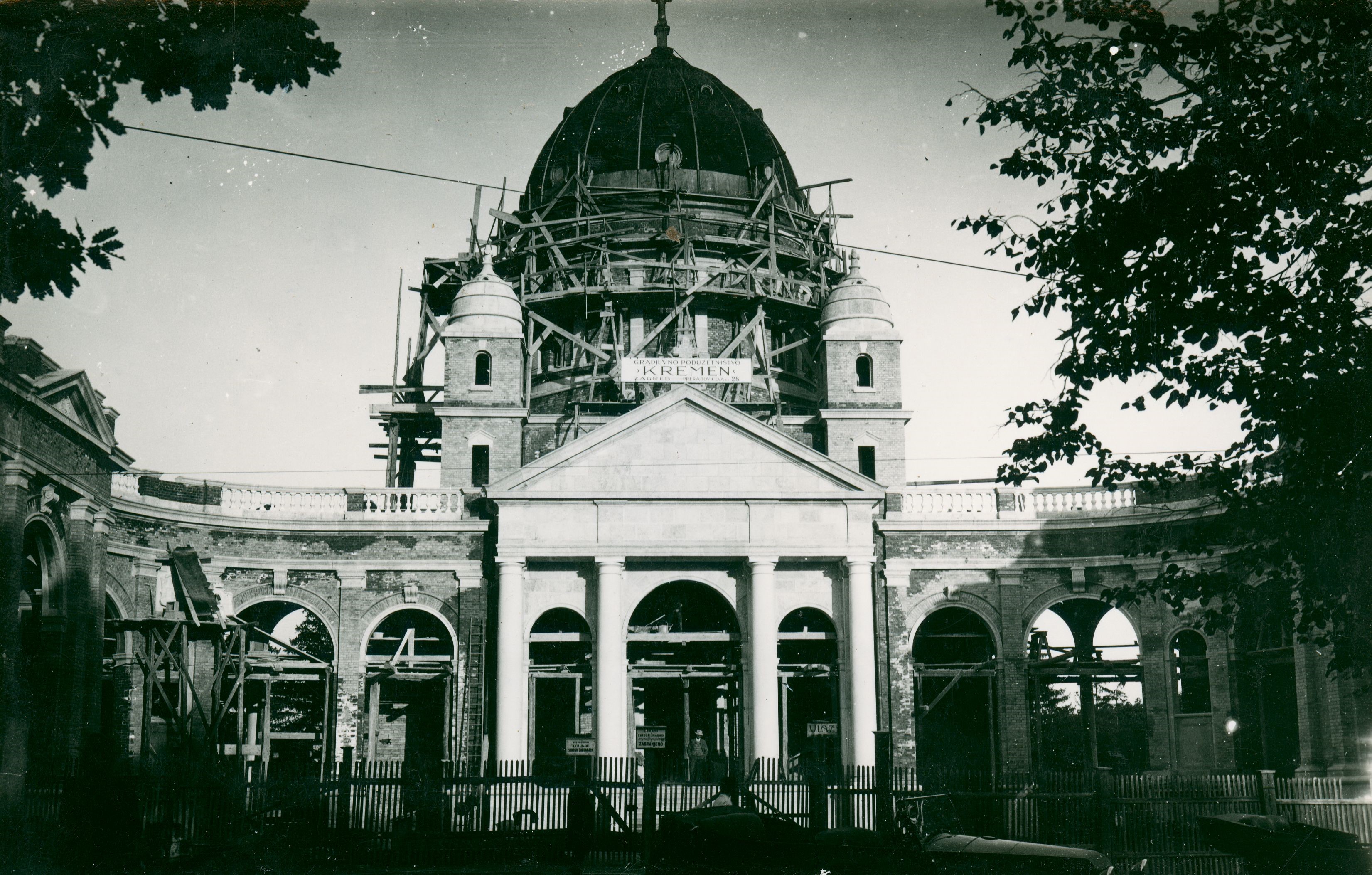 Vladimir Horvat, Zagreb (Mirogoj) - Dovršavanje Bolléove kupole na kapelici