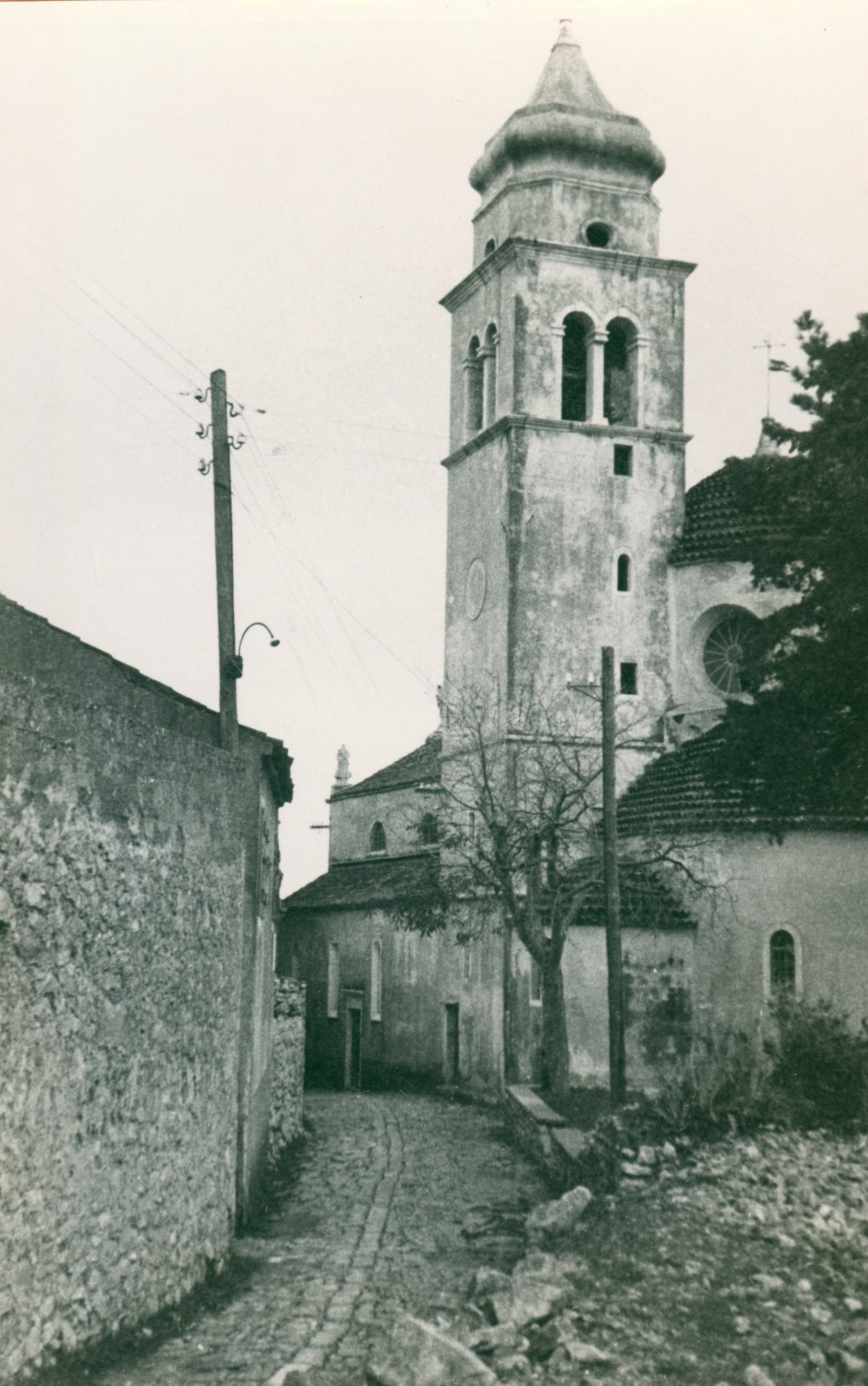 Branko Fučić, Veli Lošinj, crkva franjevačka sv. Ane: pogled na zvonik (barokni)