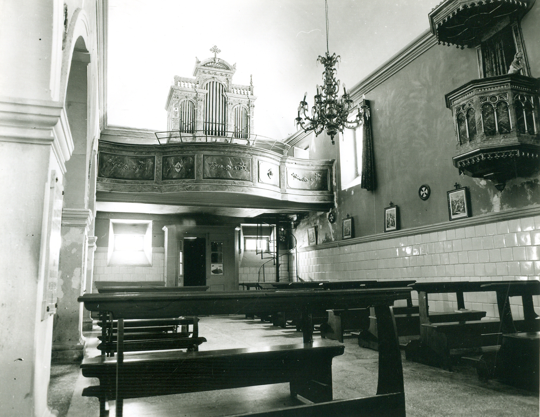 Nino Vranić, Cavtat (Dubrovnik) - Franjevačka crkva Gospe od Snijega - Smještaj u prostoru