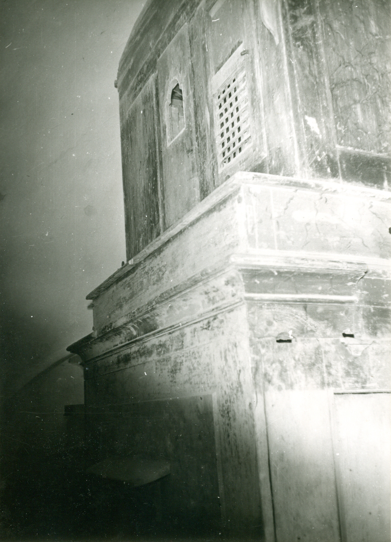 Nino Vranić, Košnički Hum (Krapina) - Kapela Sv. Magdalene - Pogled na stražnju stranu pozitiva