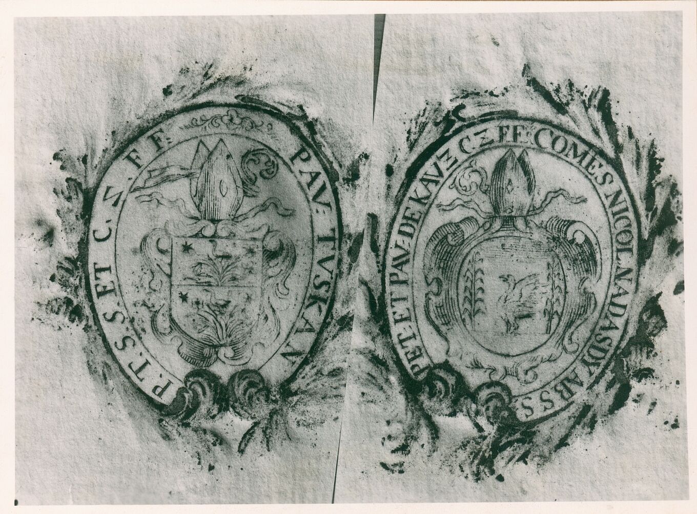 Vladimir Tkalčić, Zagreb - Zagrebačka katedrala - Pečat s grbom biskupa Stjepana Seliščevića (1694.-1703.) i pečat s grbom kanonika Ivana Babića (1657.-1700.)
