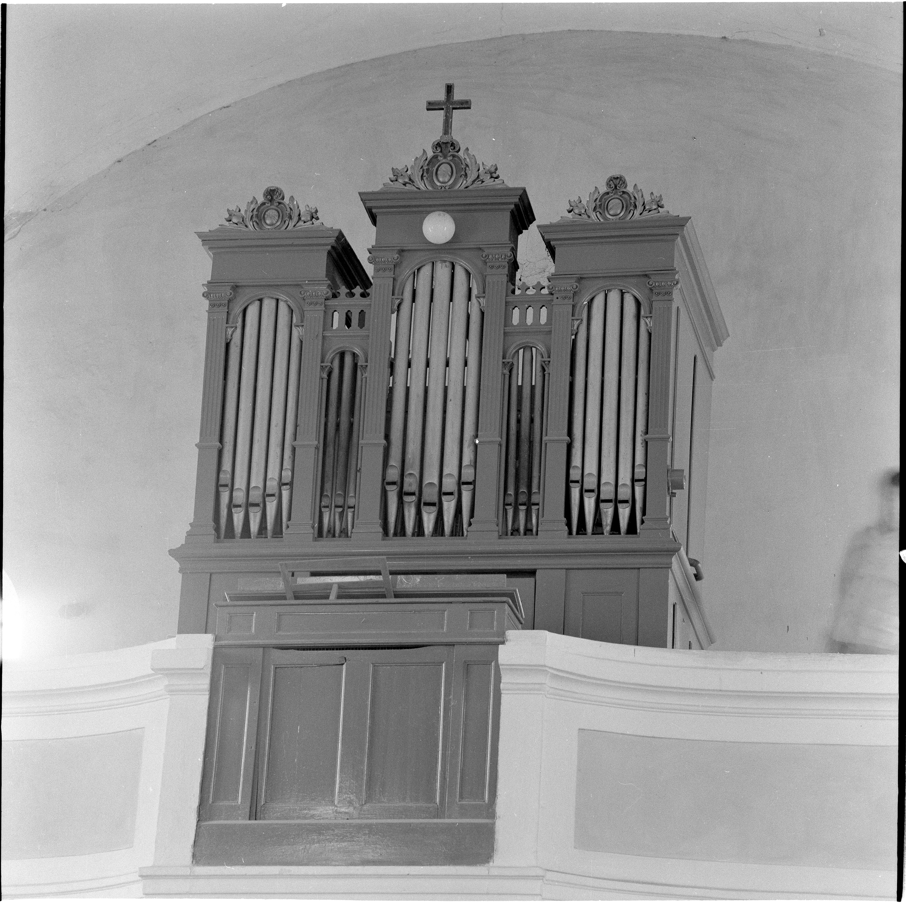 Nino Vranić, Baranjsko Petrovo Selo (Beli Manastir) - Župna crkva Sv. Lovre đakona mučenika - Orgulje - total