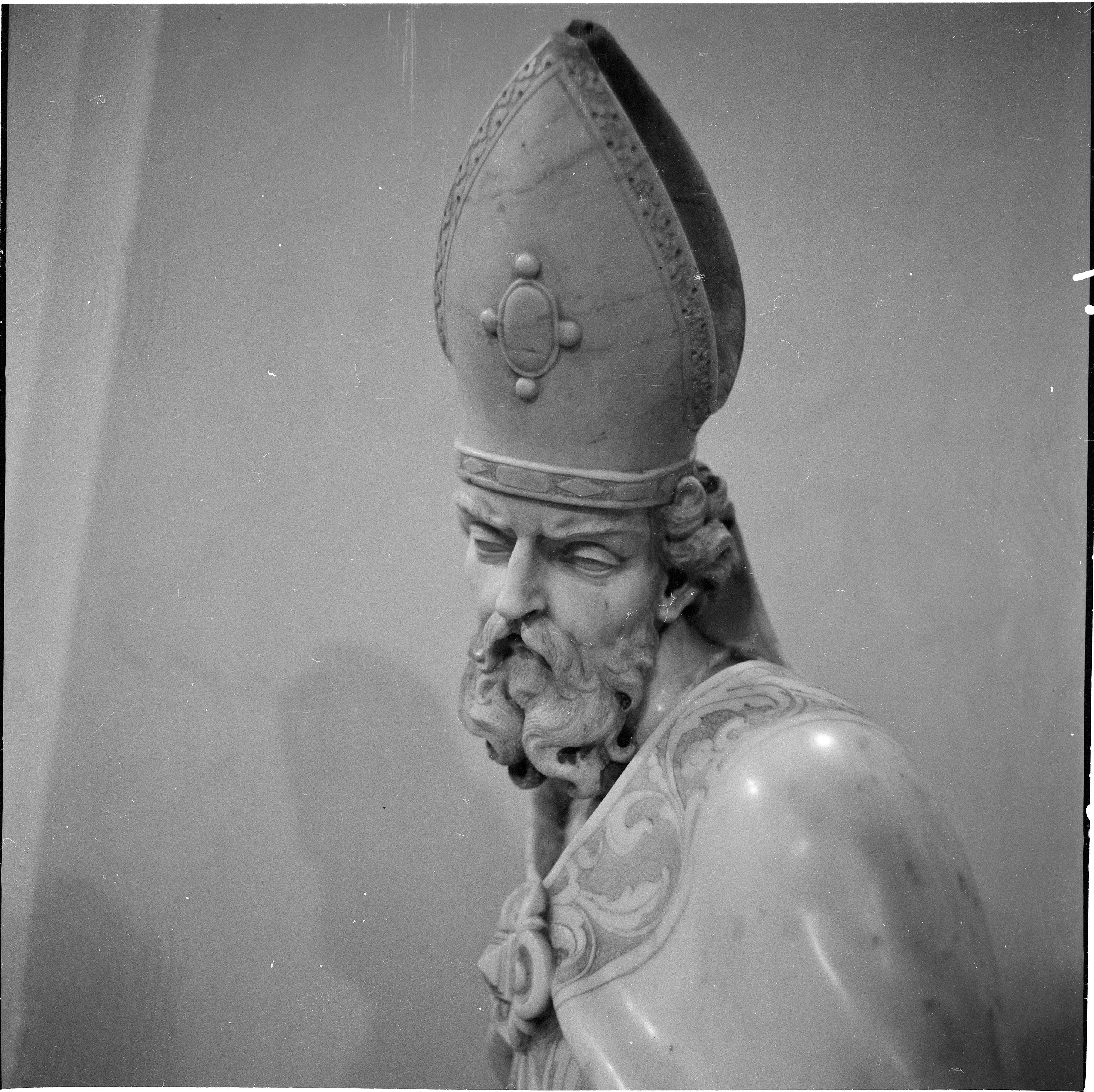Nino Vranić, Sisak - Katedrala - Glava sveca