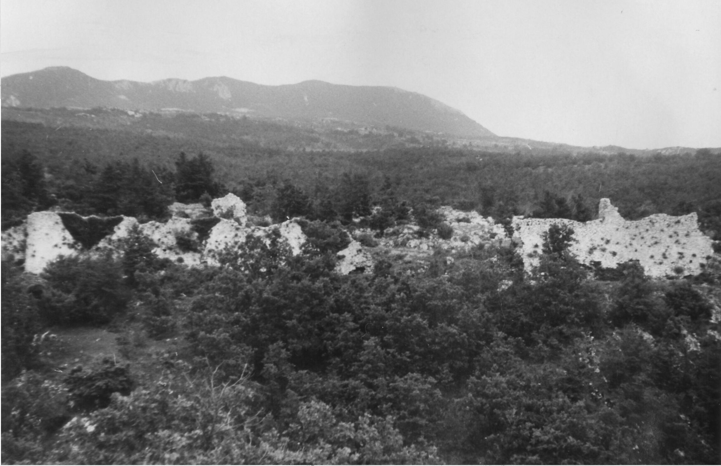 Branko Fučić, Vranja (Lupoglav), ruševine kaštela