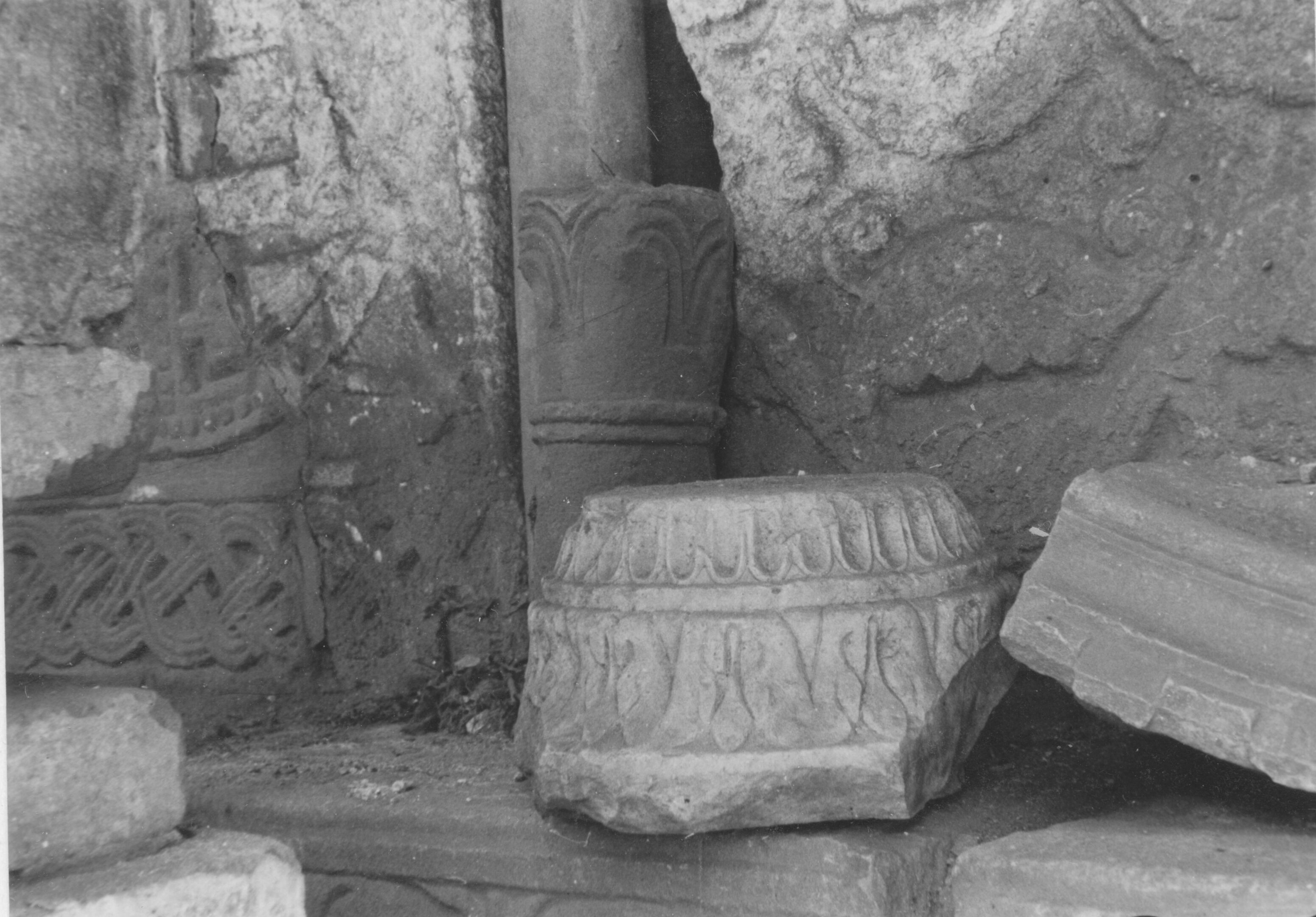 Branko Fučić, Novigrad, lapidarij, detalj