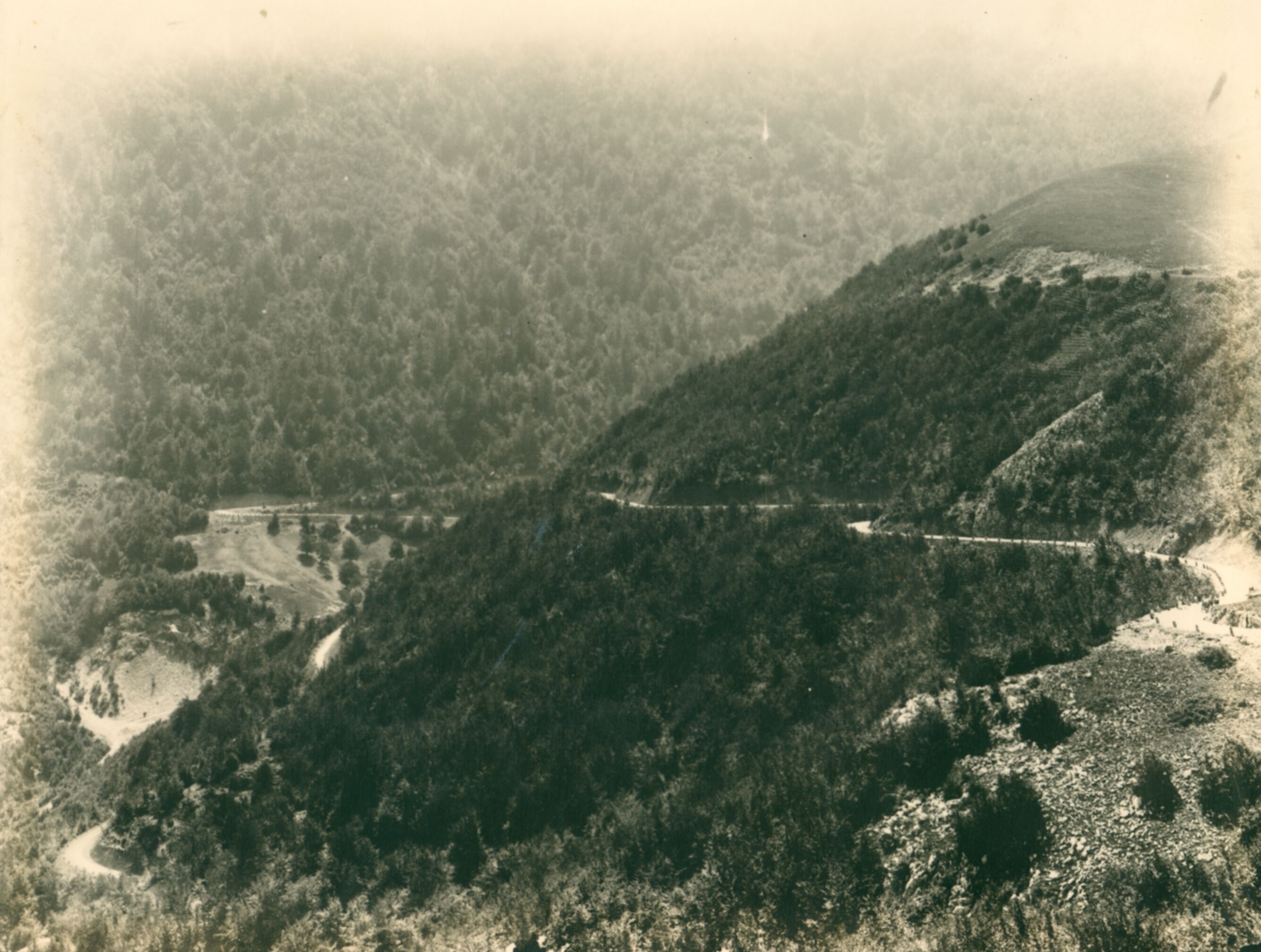 Vaso Margetić, Kupirov Klanac – cesta kroz šumovite krajeve uz granicu Bosne kod Srba