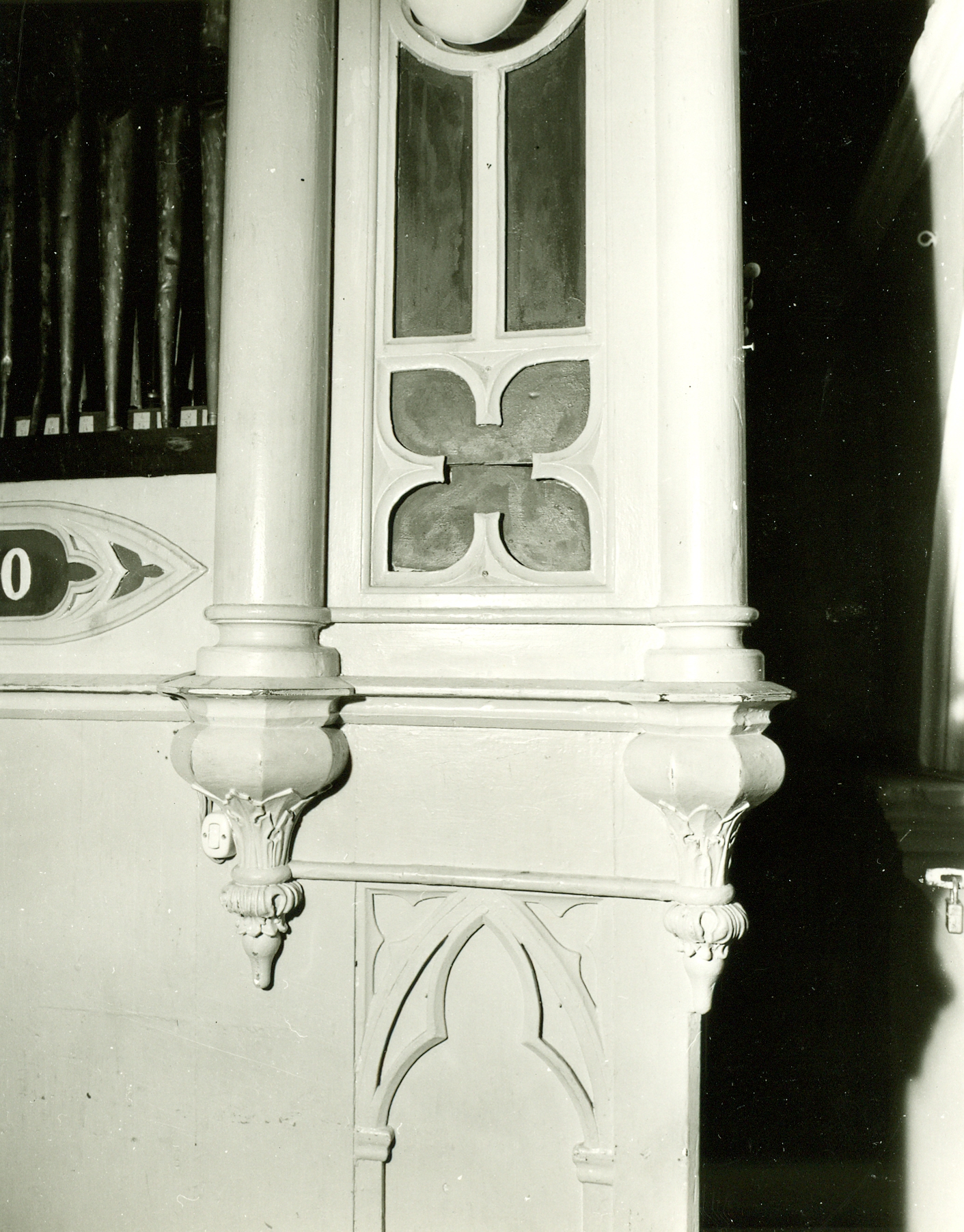 neutvrđen autor, Jelsa (Hvar) - Župna crkva Sv. Fabijana i Sebastijana - Detalj dekoracije kućišta orgulja