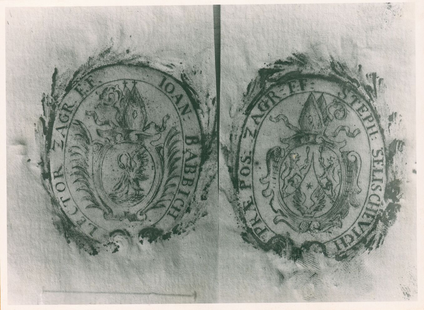 Vladimir Tkalčić, Zagreb - Zagrebačka katedrala - Pečat s grbom Nikole Nadasdya i pečat s grbom zagrebačkog kanonika Pavla Tuškana (1685.-1712.)