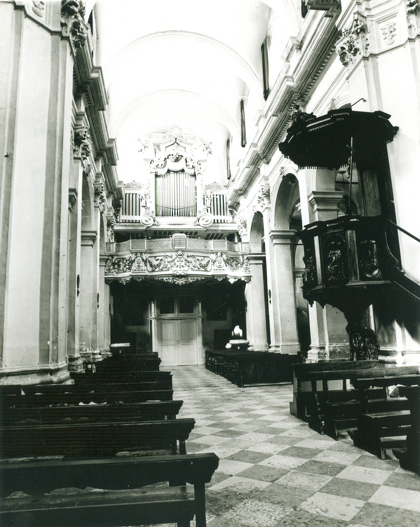 Nino Vranić, Dubrovnik (Dubrovnik) - Katedrala Blažene Gospe od Uznesenja - Smještaj u prostoru