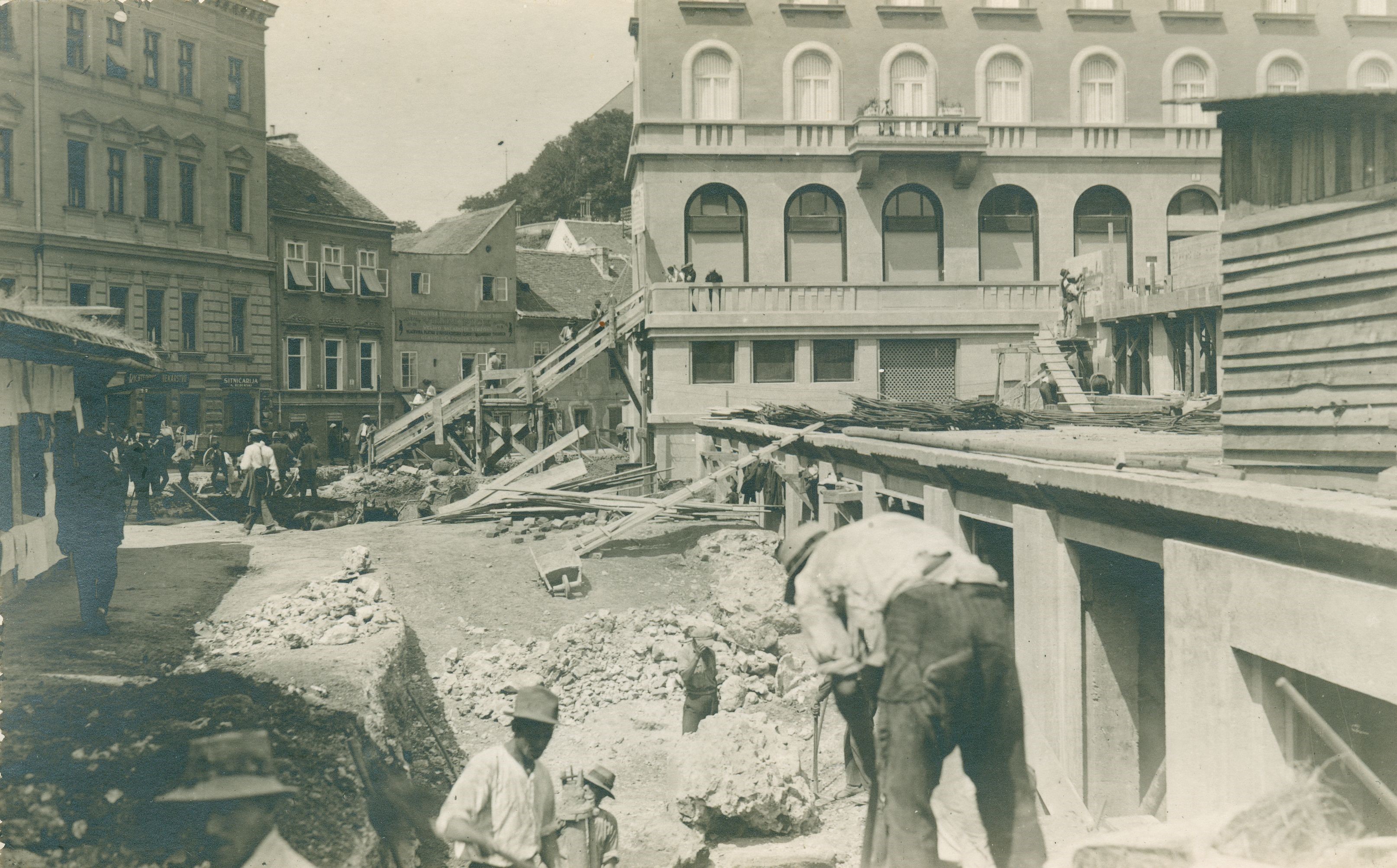 Vladimir Horvat, Zagreb (Dolac) - Tržnica u izgradnji, južni dio