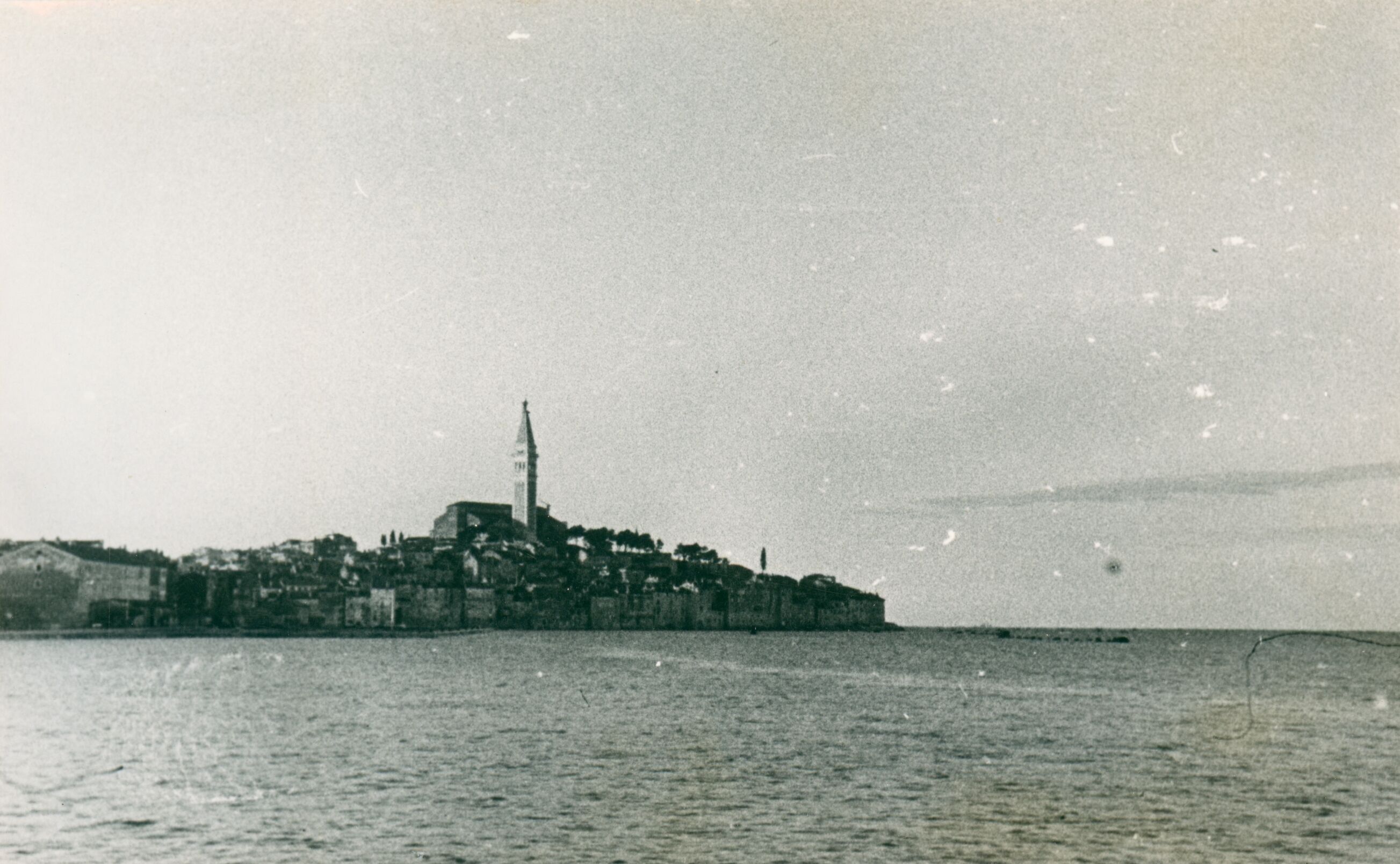 Branko Fučić, Rovinj, pogled na stari dio grada sa sjeverne strane