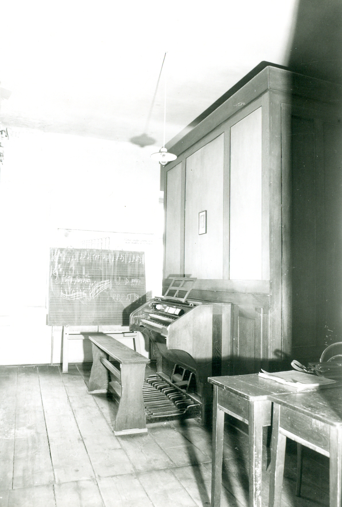 Nino Vranić, Zagreb (Zagreb) - Institut za crkvenu glazbu, Kaptol - Pogled sa strane na sviraonik (druge orgulje)