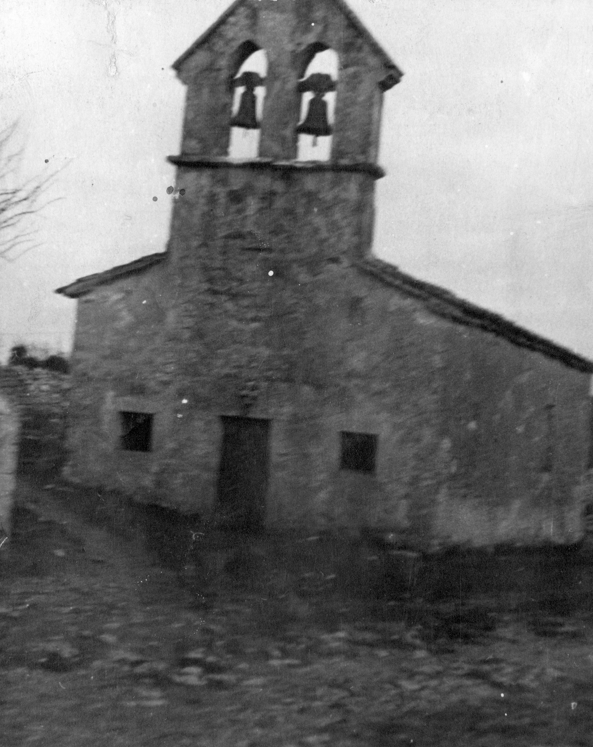 Branko Fučić, Bačva (Višnjan), Kapelica sv. Jakova, vanjština: glavno pročelje