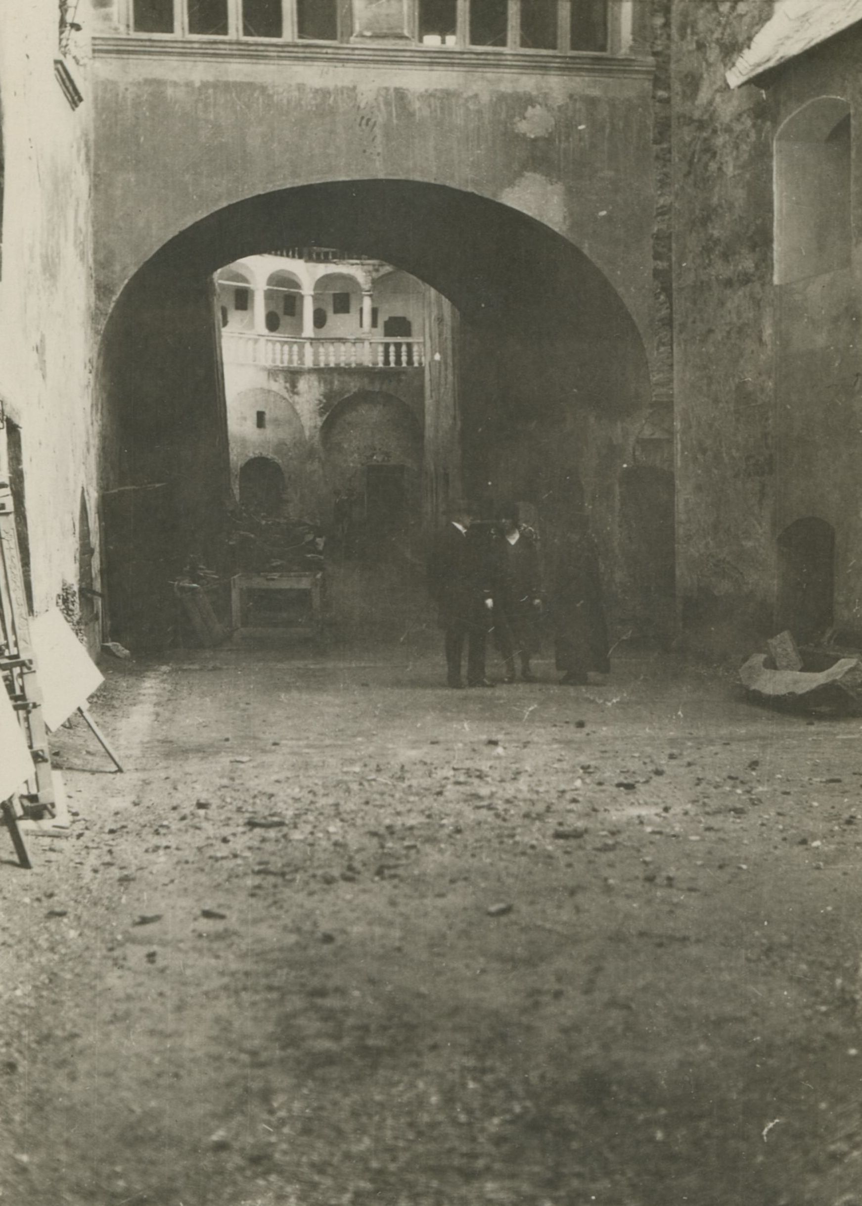 neutvrđen autor, Varaždin - Stari grad, dvorišno pročelje, galerije