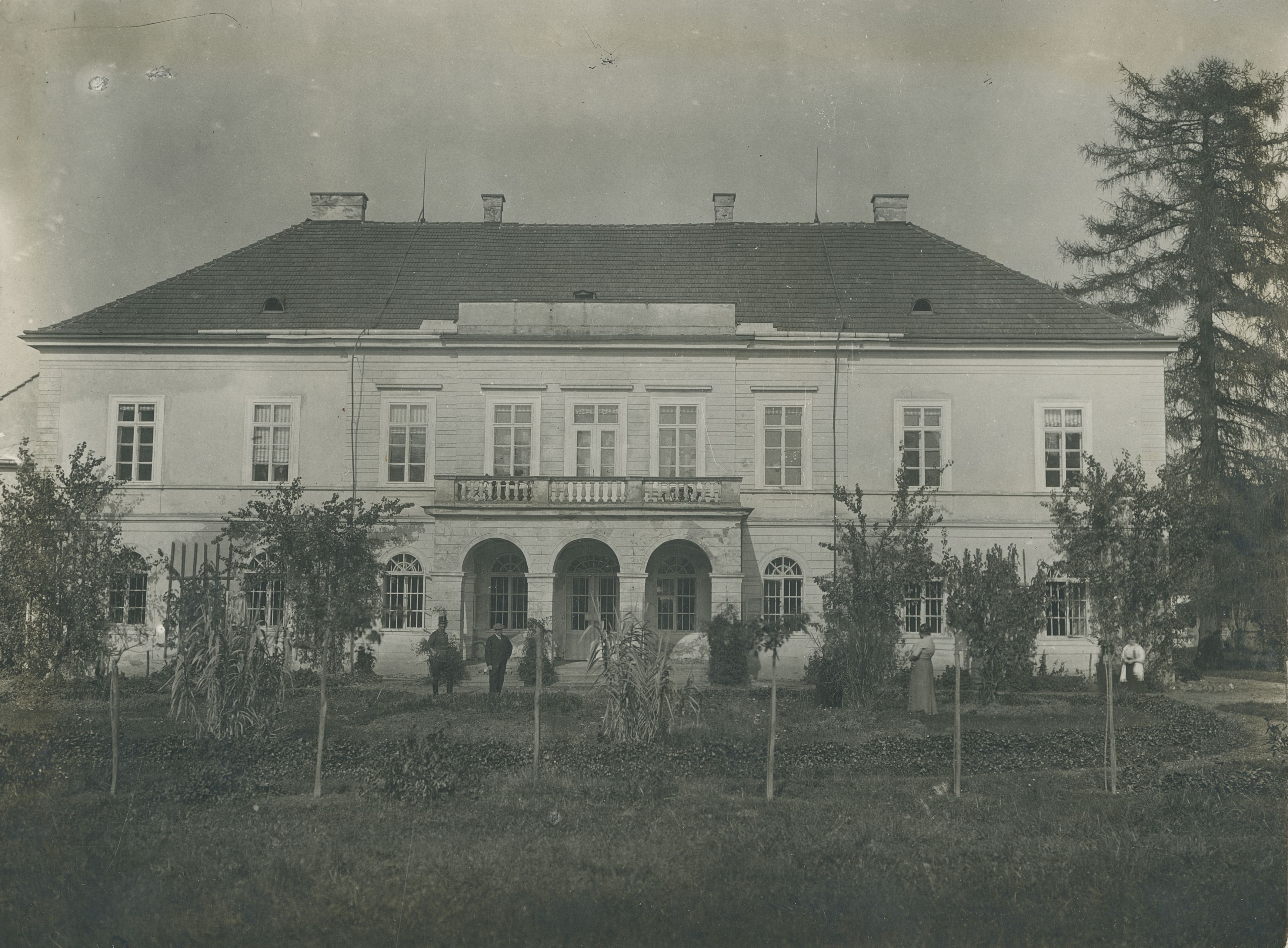 neutvrđen autor, Martijanec - dvor, pročelje