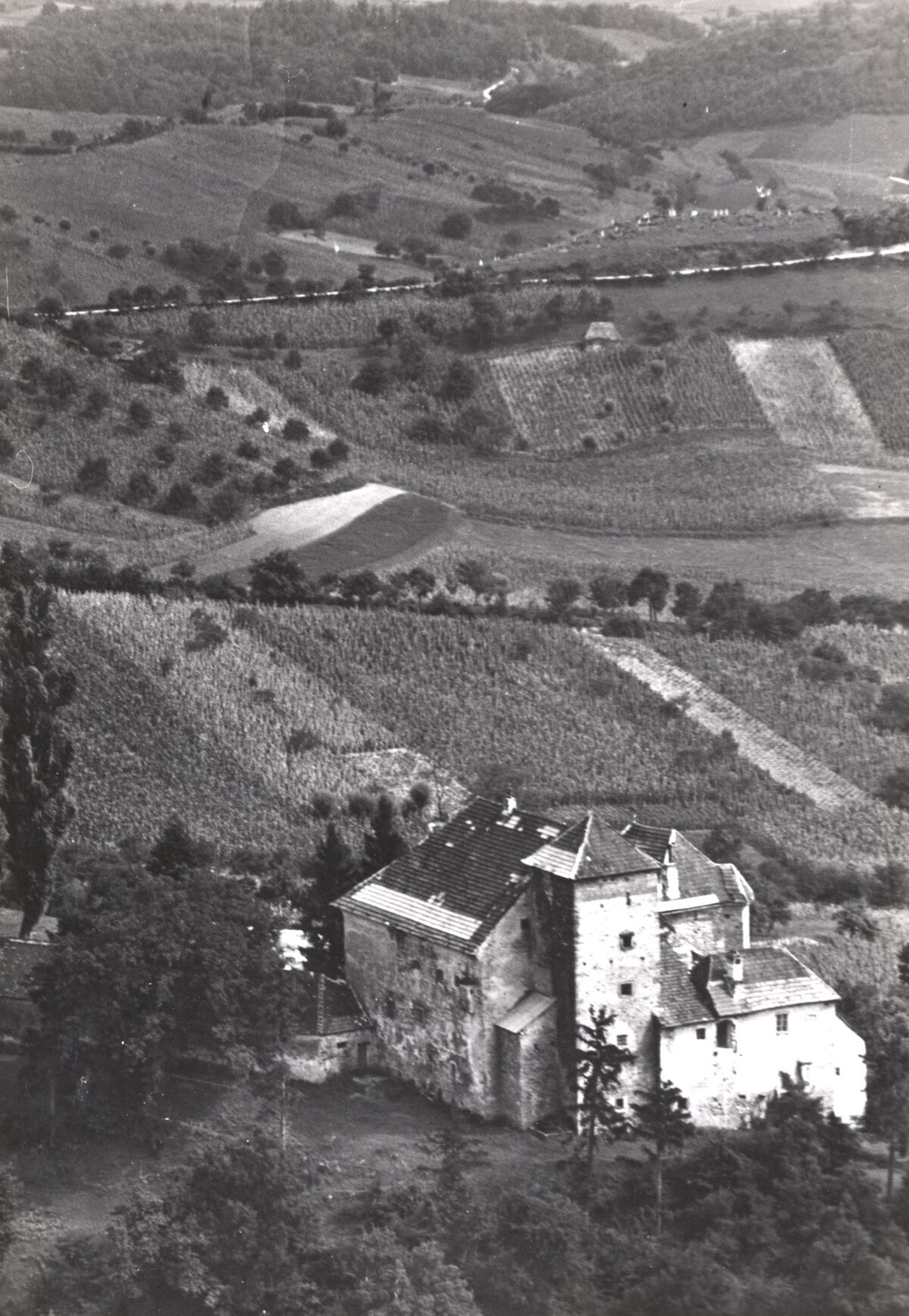 Slavetić - Dvorac Oršić, situacija