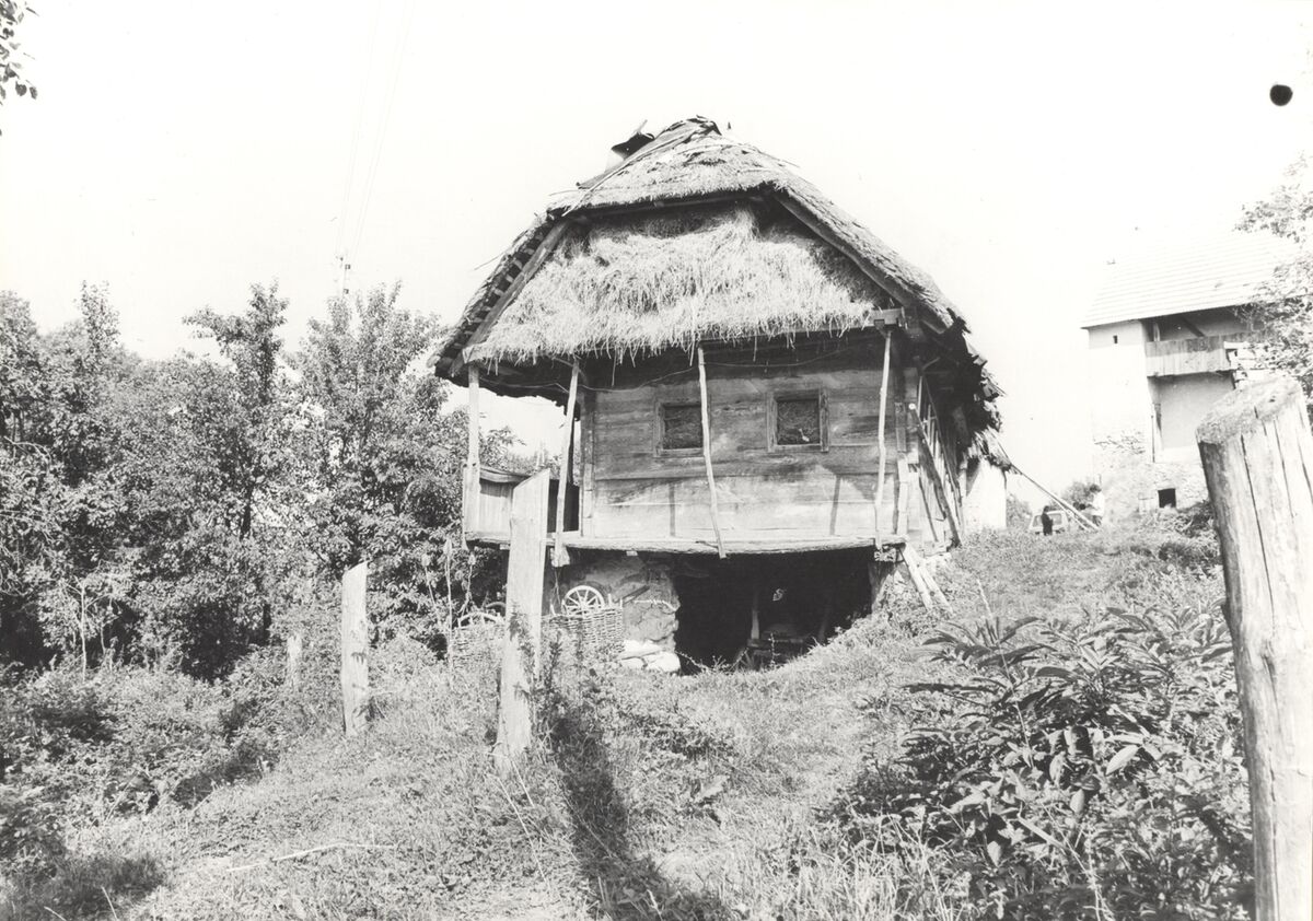 Golubići - Tradicijska kuća, zabatno pročelje