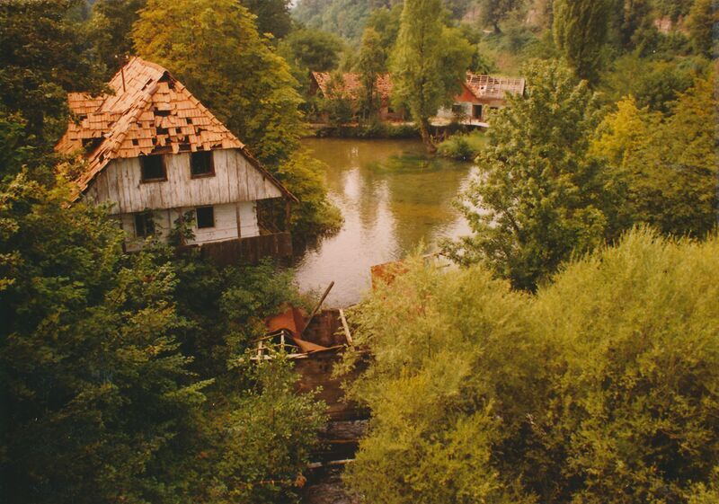 Rastoke (Slunj) - Kuća, oštećen krov