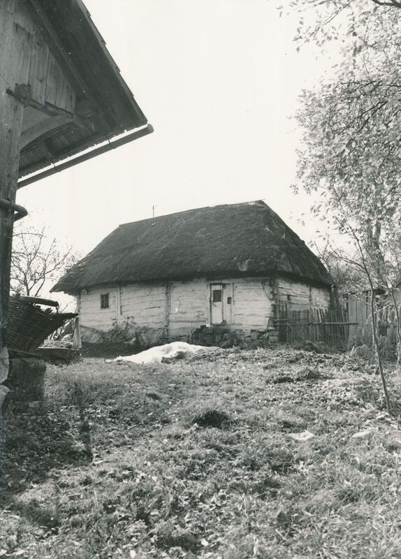 Jarnevići (Ribnik) - Tradicijska kuća, uže i dulje pročelje