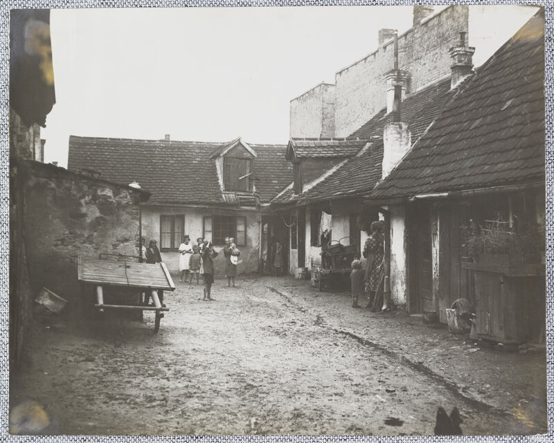 Zagreb 1924. - loši stanovi. Vlaška ul.