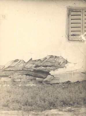 Ivanić-Grad - Kuća, propadanje drvenog dijela