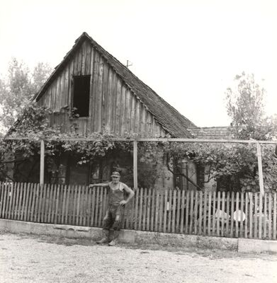 Bukevje - Tradicijska kuća, zabatno pročelje