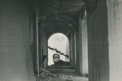 Bisag - dvor Biksada, hodnik