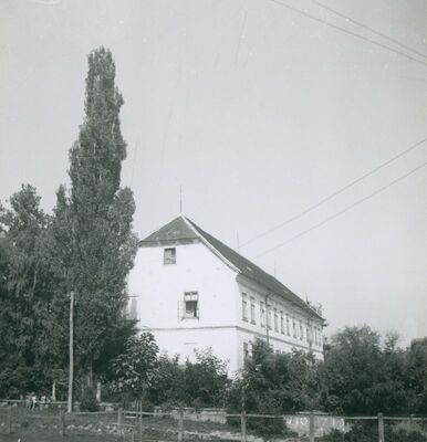 Gradec - Biskupski dvorac, južno i istočno pročelje